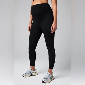 NWT Fabletics High Waisted Maternity 7/8 Leggings